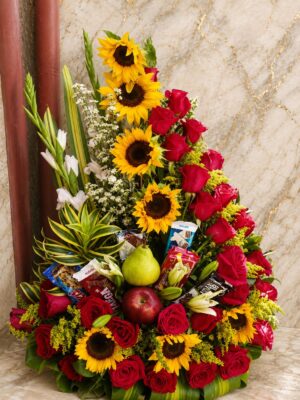 Tenemos para ti Arreglos Florales, Coronas Funebres, Ramos de Rosas, Whatsapp 3015212467 Domicilios hoy mismo, pagos en línea, Floristerías en Cartagena.