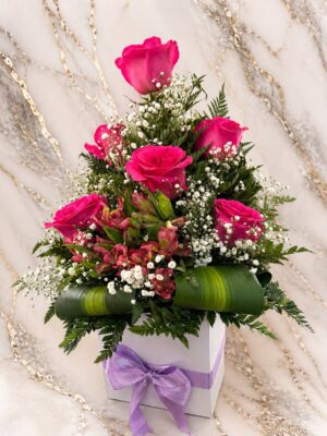 caja de rosas Deluxe en cartagena